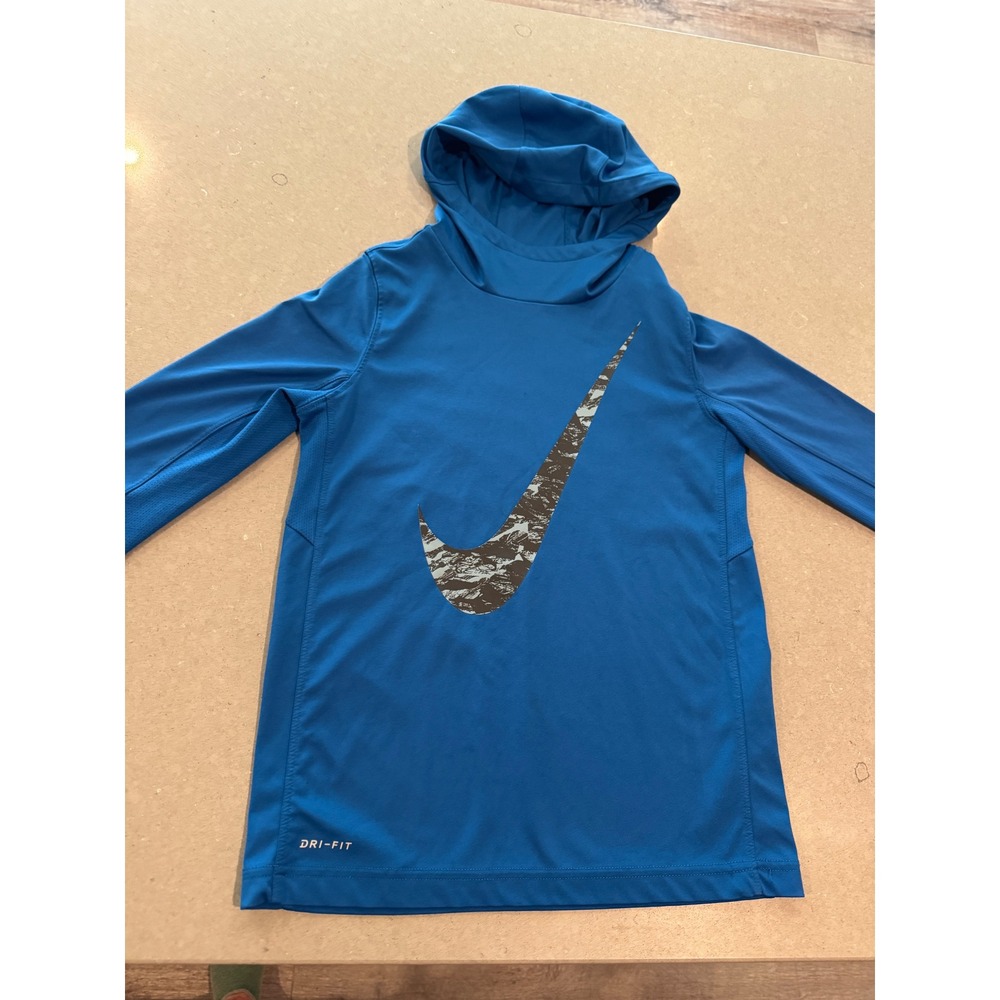 Nike Dri-Fit Kids Blue Camo Swoosh Hoodie Long Sleeve‎ Athletic Shirt Size S